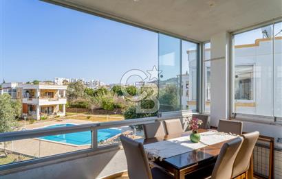 YALIKAVAK DİRMİL ANAYOLA 100M HAVUZLU SİTEDE YENİLENMİŞ DAİRE