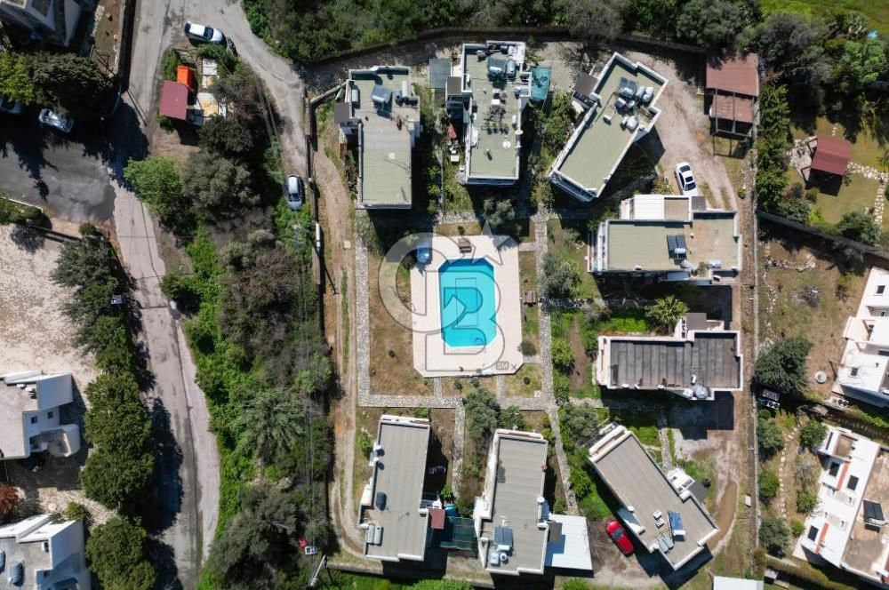 YALIKAVAK DİRMİL ANAYOLA 100M HAVUZLU SİTEDE YENİLENMİŞ DAİRE