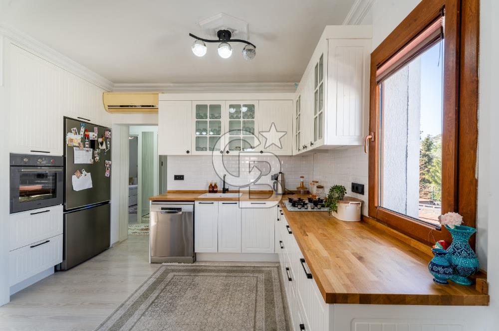 YALIKAVAK DİRMİL ANAYOLA 100M HAVUZLU SİTEDE YENİLENMİŞ DAİRE