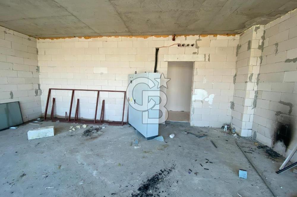 PRESTİJLİ KONUMDA, ANA CADDEYE CEPHE NATAMAM OFİS FIRSATI!