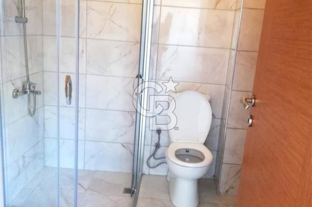 TUZLA POSTANE MAHALLESİ İSTASYON CADDE ÜSTÜNDE 3+1 SATILIK DAİRE