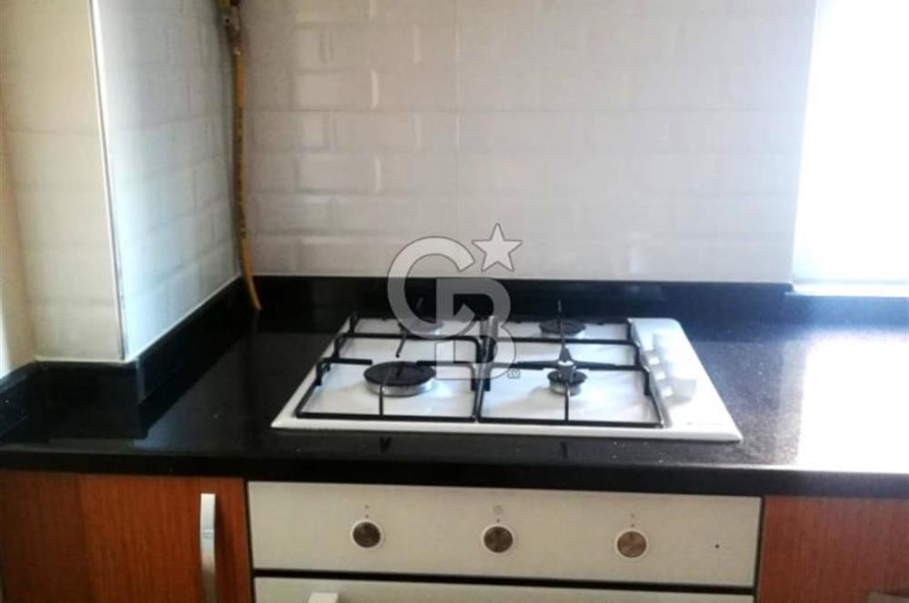 TUZLA POSTANE MAHALLESİ İSTASYON CADDE ÜSTÜNDE 3+1 SATILIK DAİRE