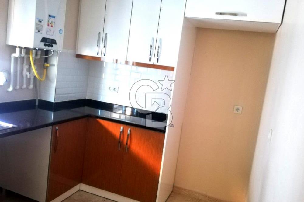 TUZLA POSTANE MAHALLESİ İSTASYON CADDE ÜSTÜNDE 3+1 SATILIK DAİRE