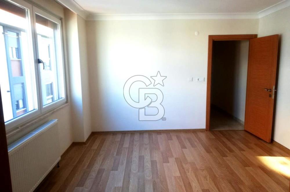TUZLA POSTANE MAHALLESİ İSTASYON CADDE ÜSTÜNDE 3+1 SATILIK DAİRE
