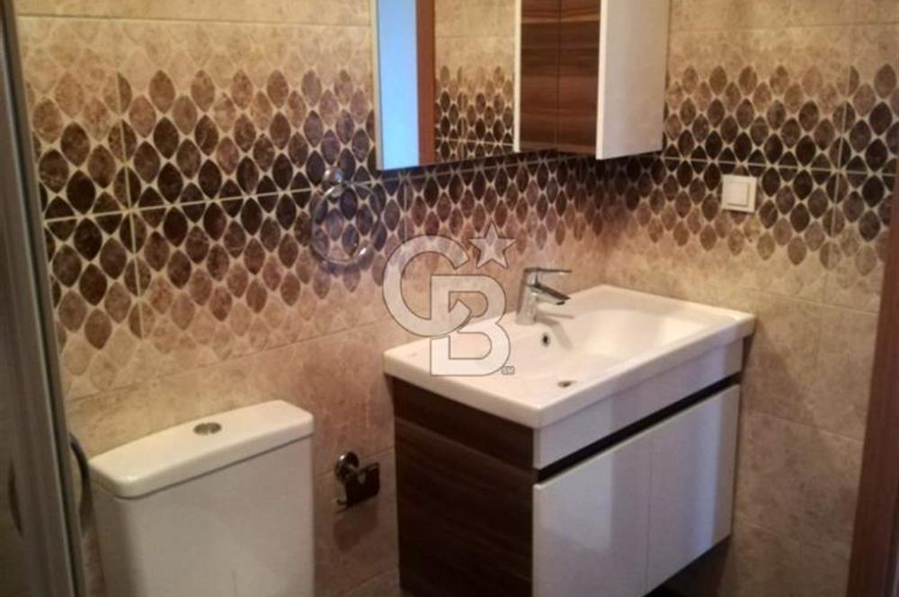 TUZLA POSTANE MAHALLESİ İSTASYON CADDE ÜSTÜNDE 3+1 SATILIK DAİRE