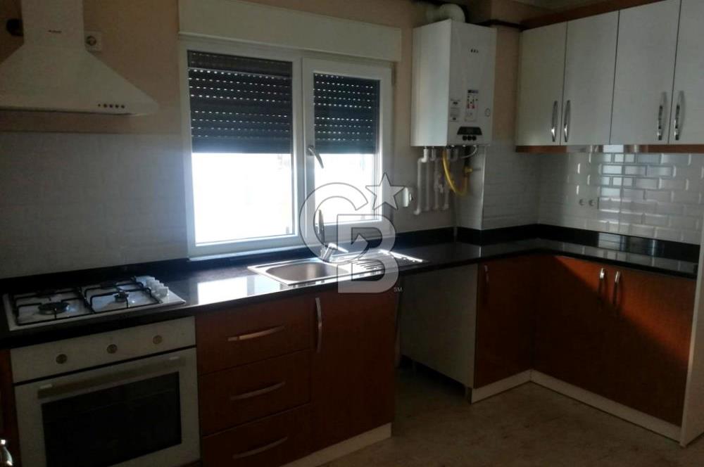 TUZLA POSTANE MAHALLESİ İSTASYON CADDE ÜSTÜNDE 3+1 SATILIK DAİRE