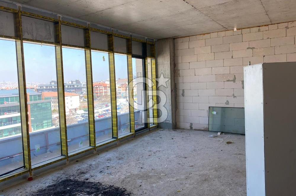 PRESTİJLİ KONUMDA, ANA CADDEYE CEPHE NATAMAM OFİS FIRSATI!