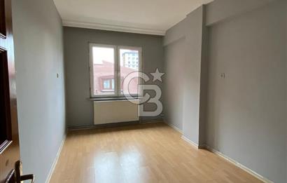Ümraniye Çarşıya Yürüme Mesafesinde 2+1 Kiralık Geniş Daire