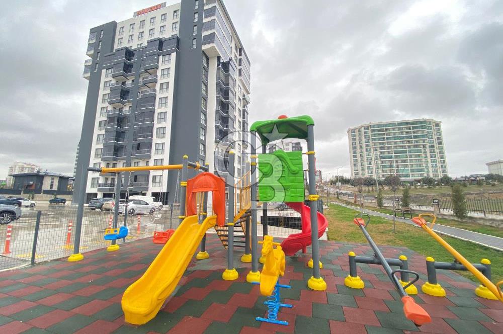 Yeni Bağlıca'da Giriş Kat 3+1 Kiralık Site Dairesi