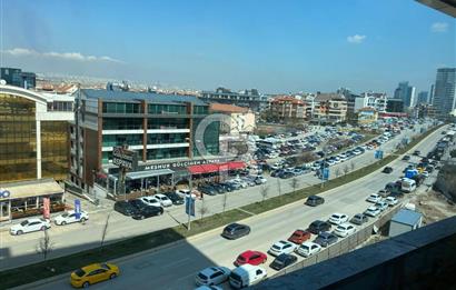 PRESTİJLİ KONUMDA, ANA CADDEYE CEPHE NATAMAM OFİS FIRSATI!