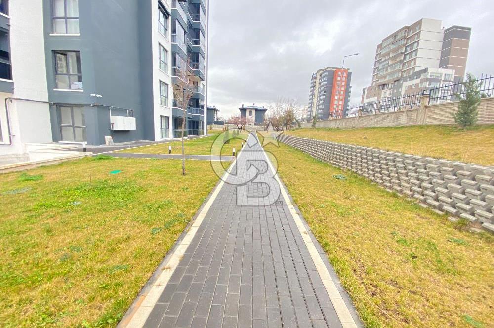 Yeni Bağlıca'da Giriş Kat 3+1 Kiralık Site Dairesi