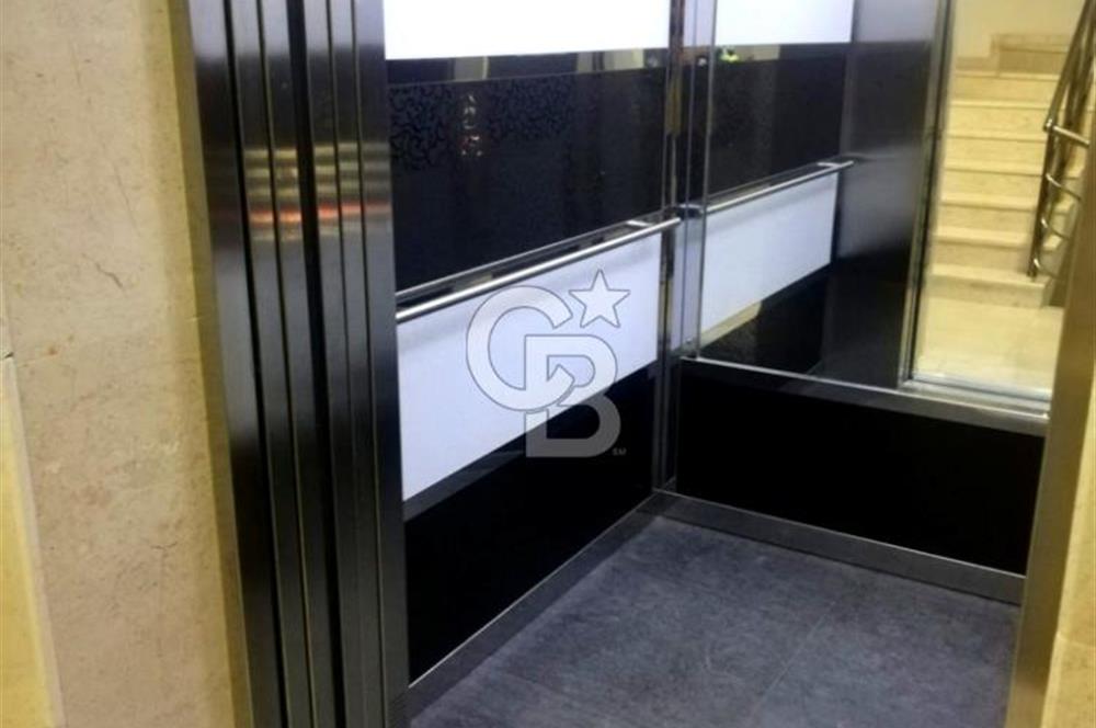 TUZLA POSTANE MAHALLESİ İSTASYON CADDE ÜSTÜNDE 3+1 SATILIK DAİRE