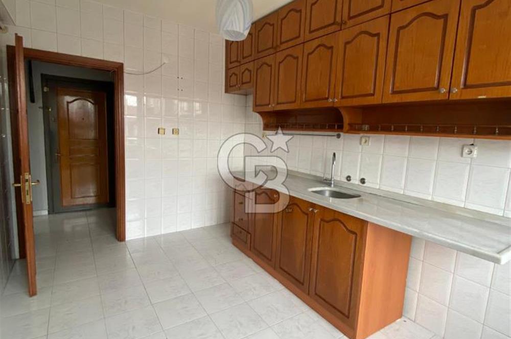 Ümraniye Çarşıya Yürüme Mesafesinde 2+1 Kiralık Geniş Daire