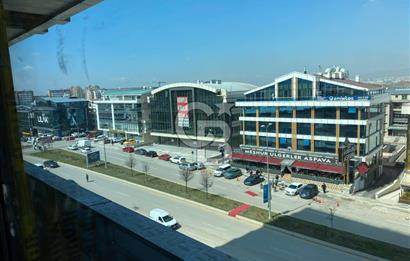 PRESTİJLİ KONUMDA, ANA CADDEYE CEPHE NATAMAM OFİS FIRSATI!