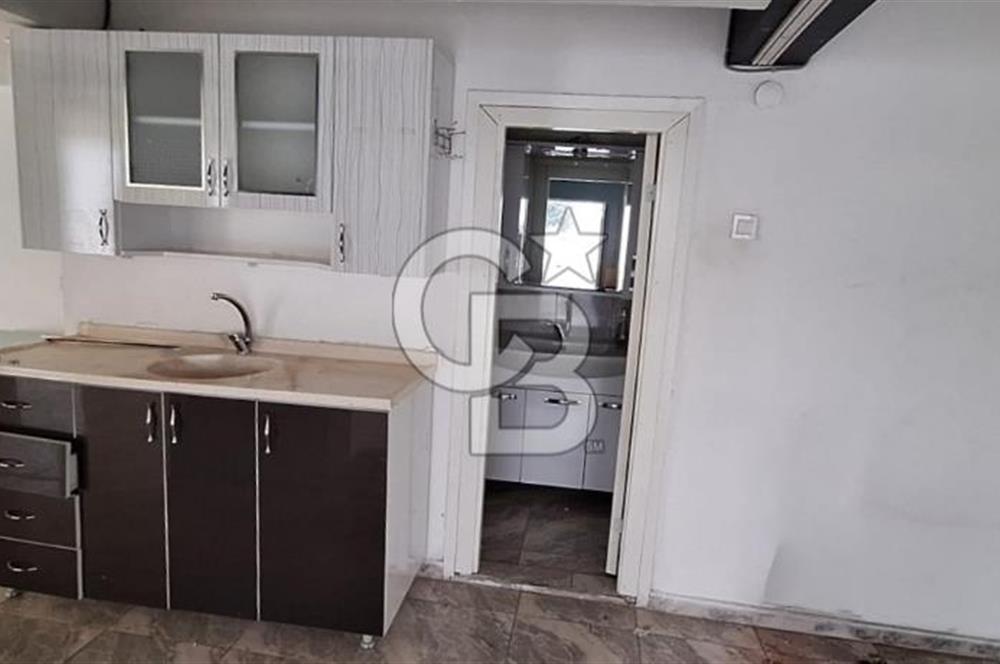 GÖZTEPE 'DE KÖŞE KONUMLU 82 MT. SATILIK DÜKKAN CB-PH