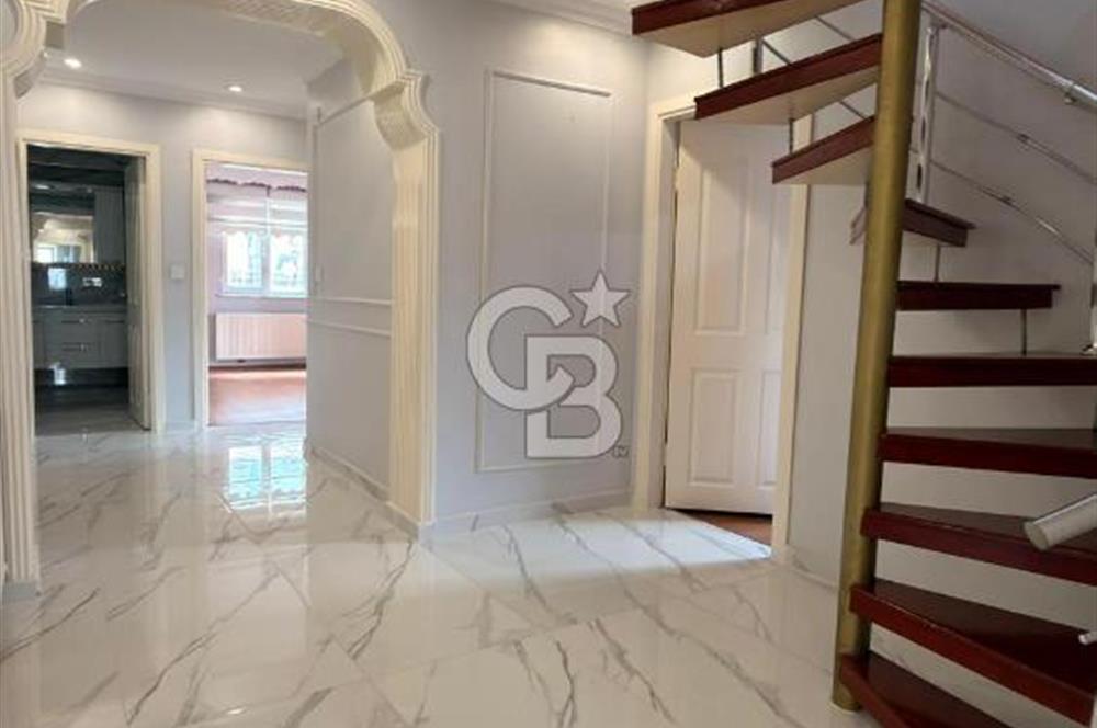 Ümraniye Şerifali Mah. Satılık 5+2 250 M2 Üst Dubleks Daire