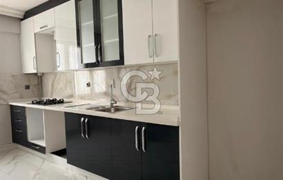 Ümraniye Şerifali Mah. Satılık 5+2 250 M2 Üst Dubleks Daire