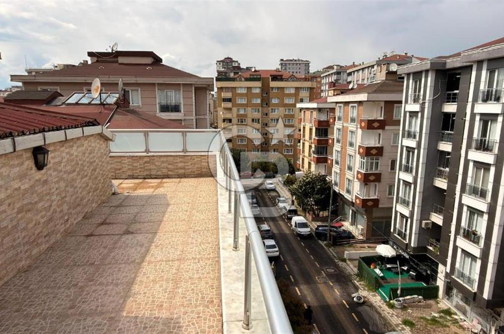 Ümraniye Şerifali Mah. Satılık 5+2 250 M2 Üst Dubleks Daire