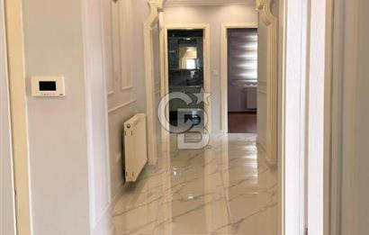 Ümraniye Şerifali Mah. Satılık 5+2 250 M2 Üst Dubleks Daire