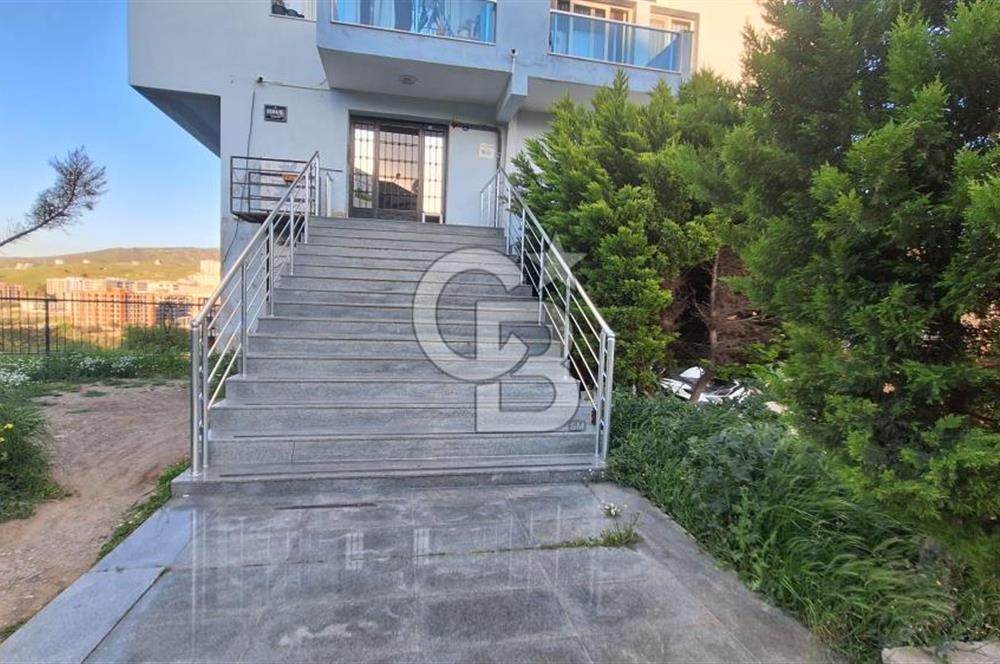 Harmandalı’nın Keyifli Bölgesinde, Masrafsız ve Oturuma Hazır Geniş 1+1!