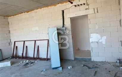 PRESTİJLİ KONUMDA, ANA CADDEYE CEPHE NATAMAM OFİS FIRSATI!