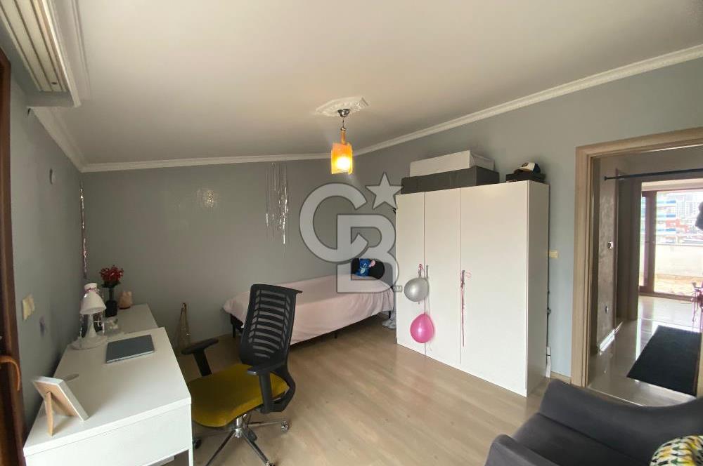 KARŞIYAKA FİKRİ ALTAY MAHALLESİ'NDE SATILIK 4+1 DUBLEX DAİRE