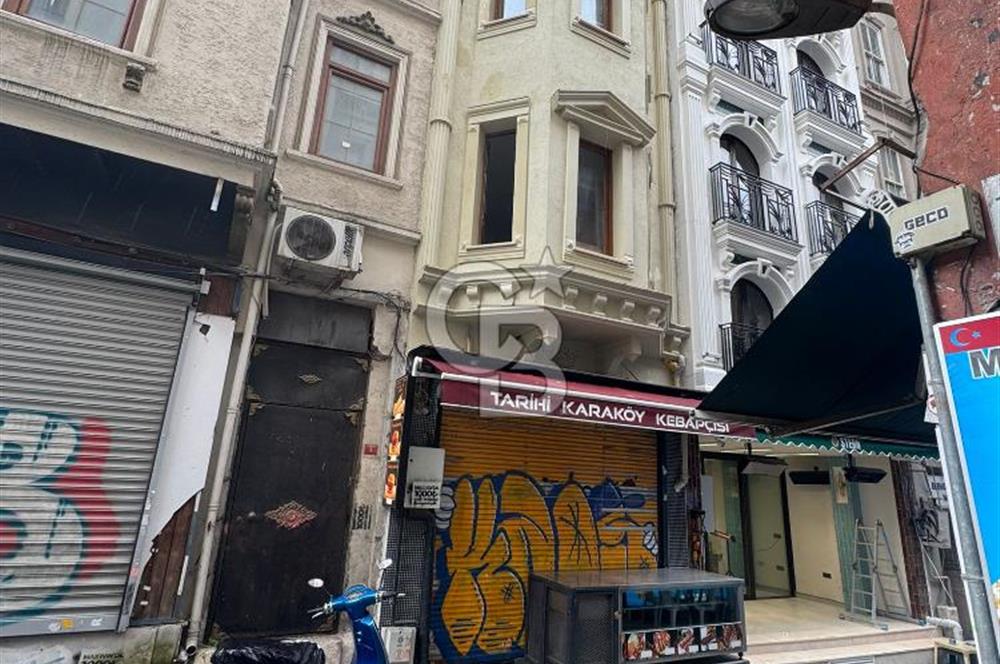 Karaköy Kemankeş'te Kiralık Asansörlü Komple Ticari Bina