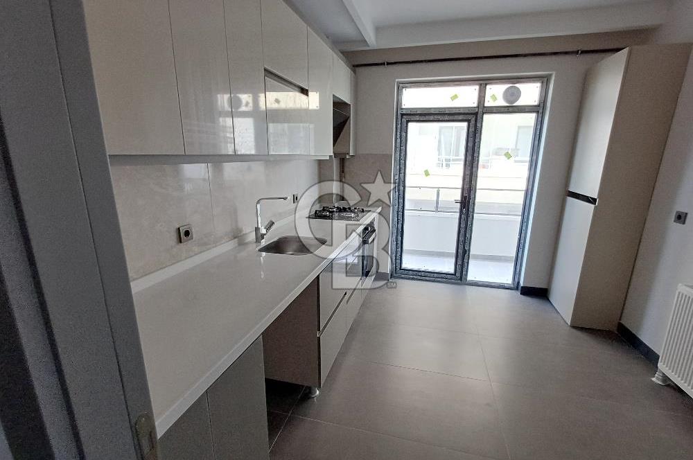 TURAN GÜNEŞ BULVARI YILDIZ KULE YAKINI SATILIK 2+1 SATILIK DAİRE.