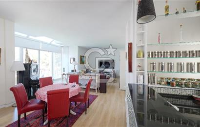 Urla Kalabak Çamlıbel Sitesinde 780 m² Arsa İçinde 3+1 Villa