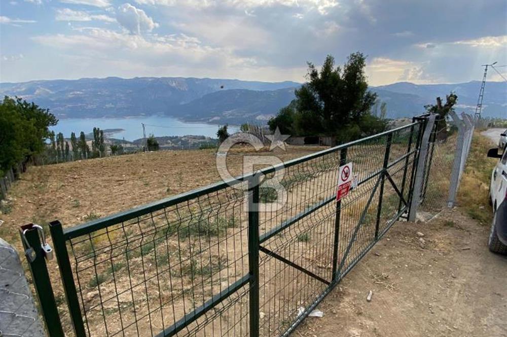 ERMENEK MERKEZDE KİRALIK HAZIR AHIR VE ARAZİ 