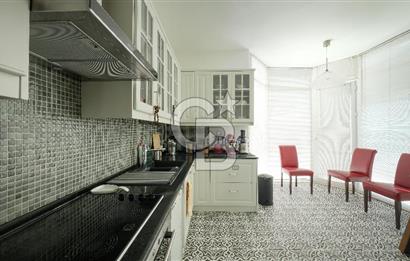 Urla Kalabak Çamlıbel Sitesinde 780 m² Arsa İçinde 3+1 Villa