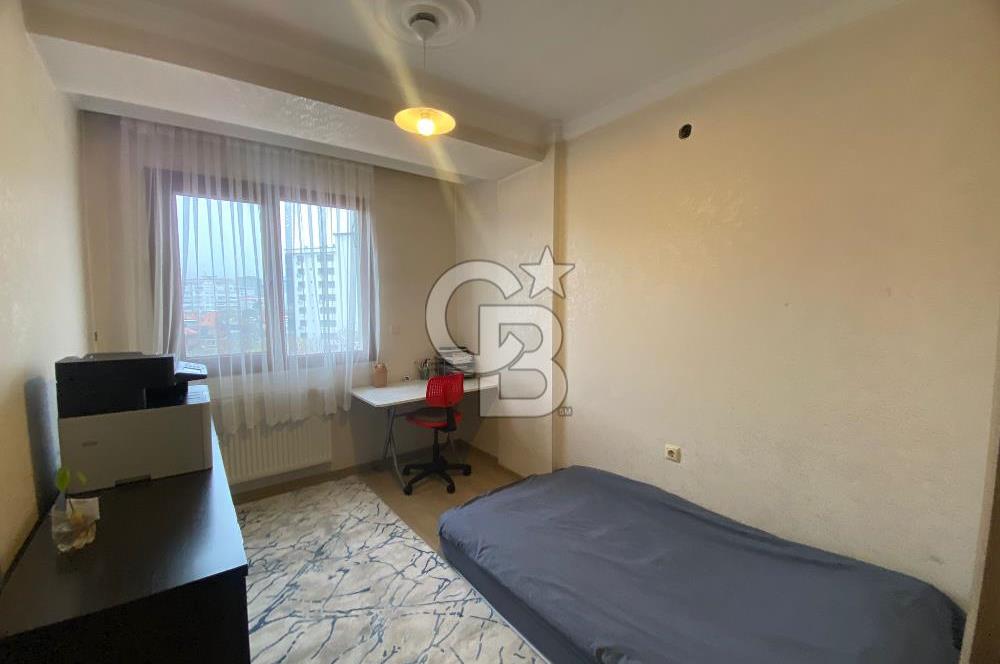 KARŞIYAKA FİKRİ ALTAY MAHALLESİ'NDE SATILIK 4+1 DUBLEX DAİRE