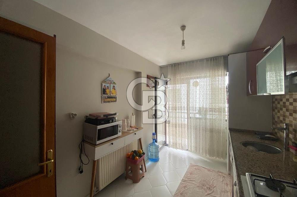 BOSTANLI AKBANK SOKAĞINDASAHİLE TRAMVAYA YAKIN SATILIK 3+1 DAİRE