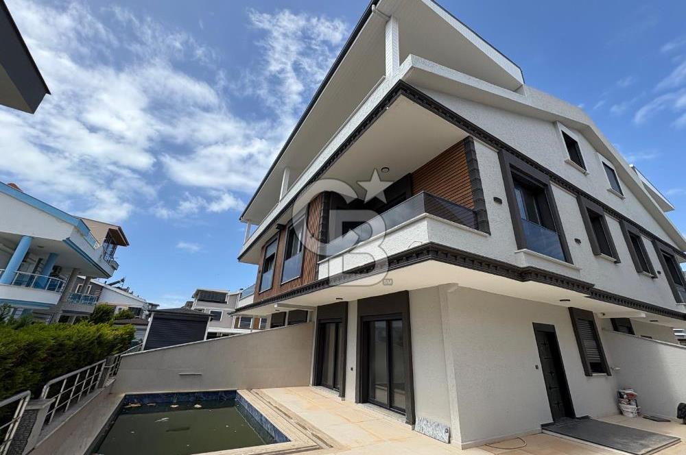 Didim Efeler Mahallesi’nde Satılık 4+1 Müstakil Villa