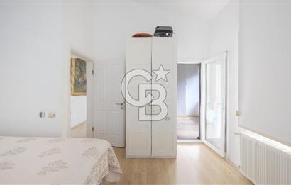 Urla Kalabak Çamlıbel Sitesinde 780 m² Arsa İçinde 3+1 Villa