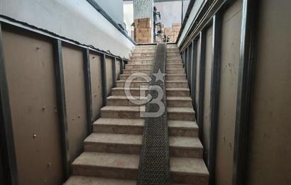 Siteler Pazaryeri'ne Yakın Boş Satılık 4 Katlı Komple Bina