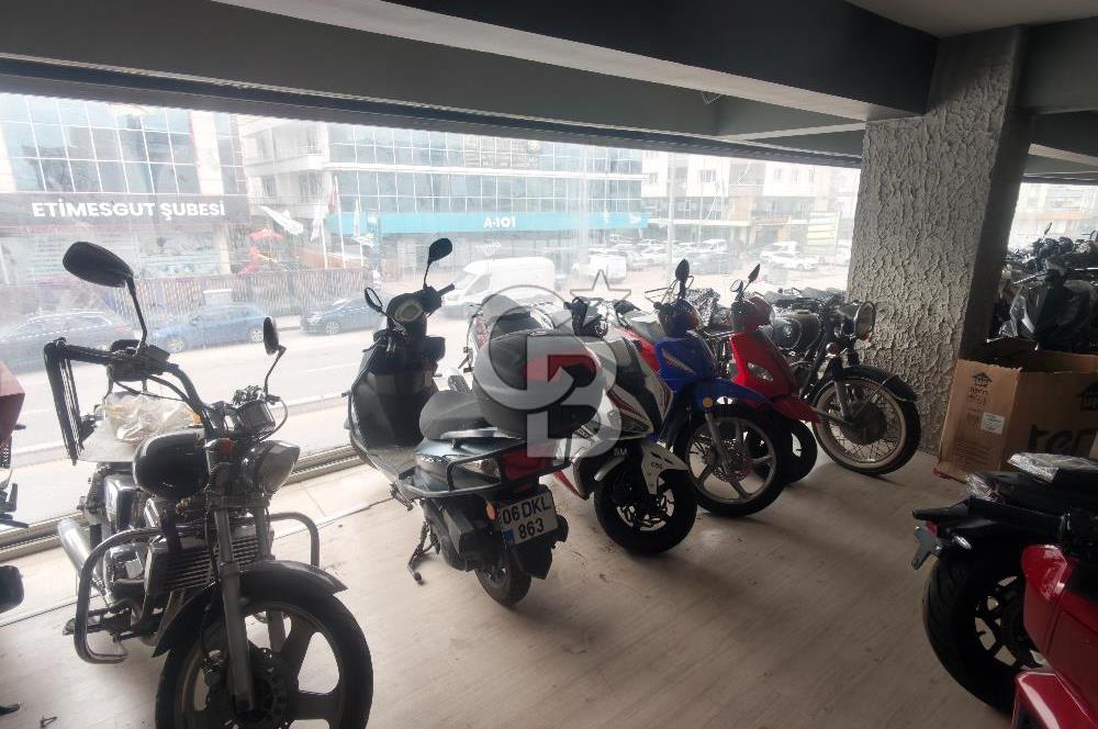 Siteler Pazaryeri'ne Yakın Boş Satılık 4 Katlı Komple Bina