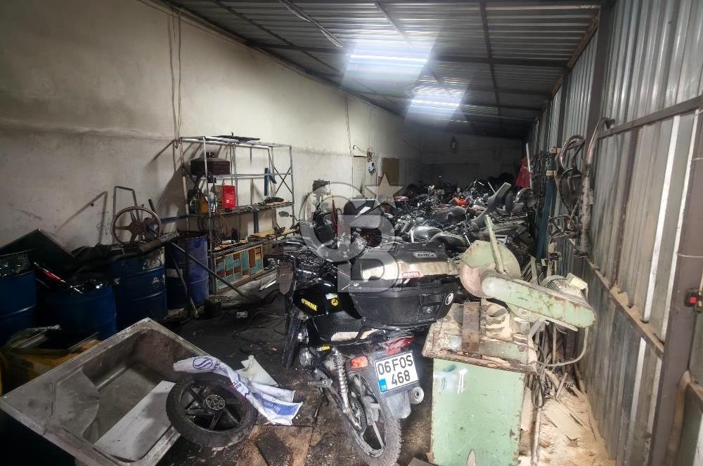 Siteler Pazaryeri'ne Yakın Boş Satılık 4 Katlı Komple Bina