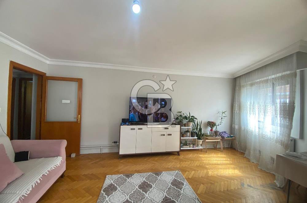 BOSTANLI AKBANK SOKAĞINDASAHİLE TRAMVAYA YAKIN SATILIK 3+1 DAİRE