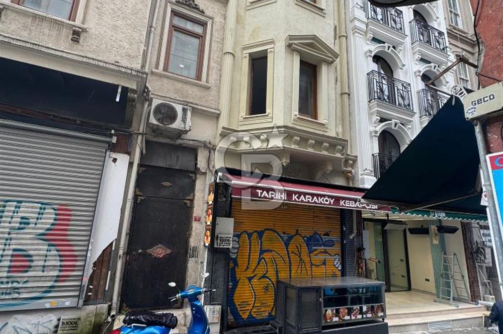 Karaköy Kemankeş'te Kiralık Asansörlü Komple Ticari Bina