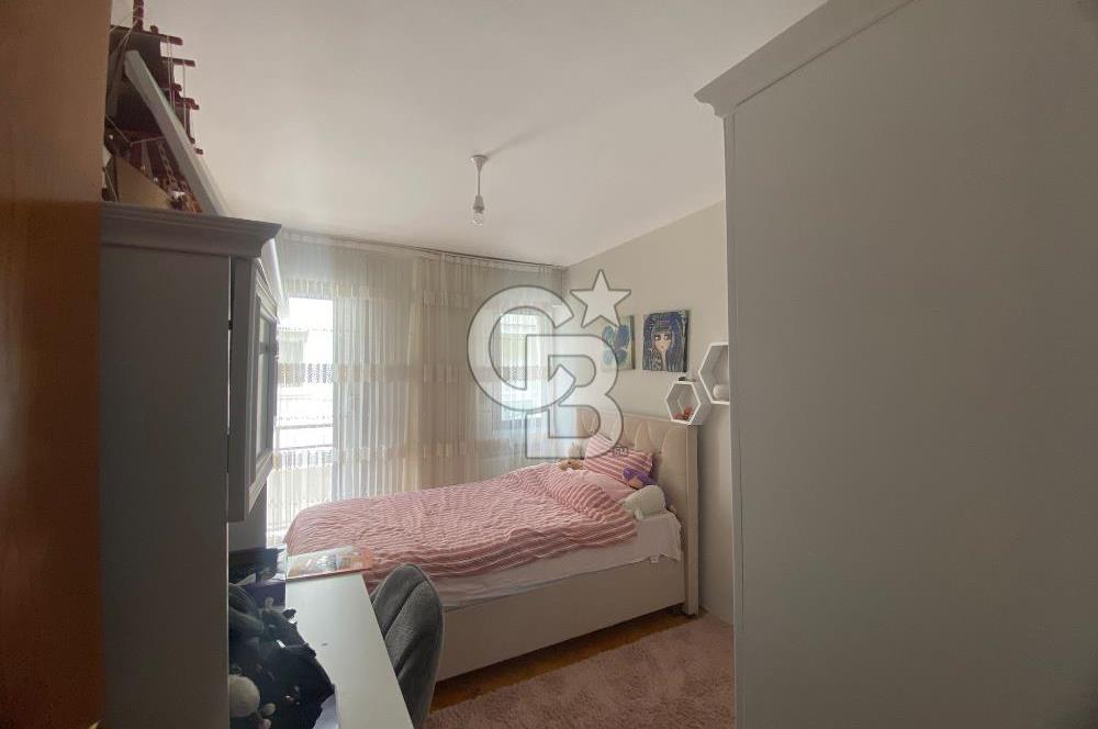 BOSTANLI AKBANK SOKAĞINDASAHİLE TRAMVAYA YAKIN SATILIK 3+1 DAİRE