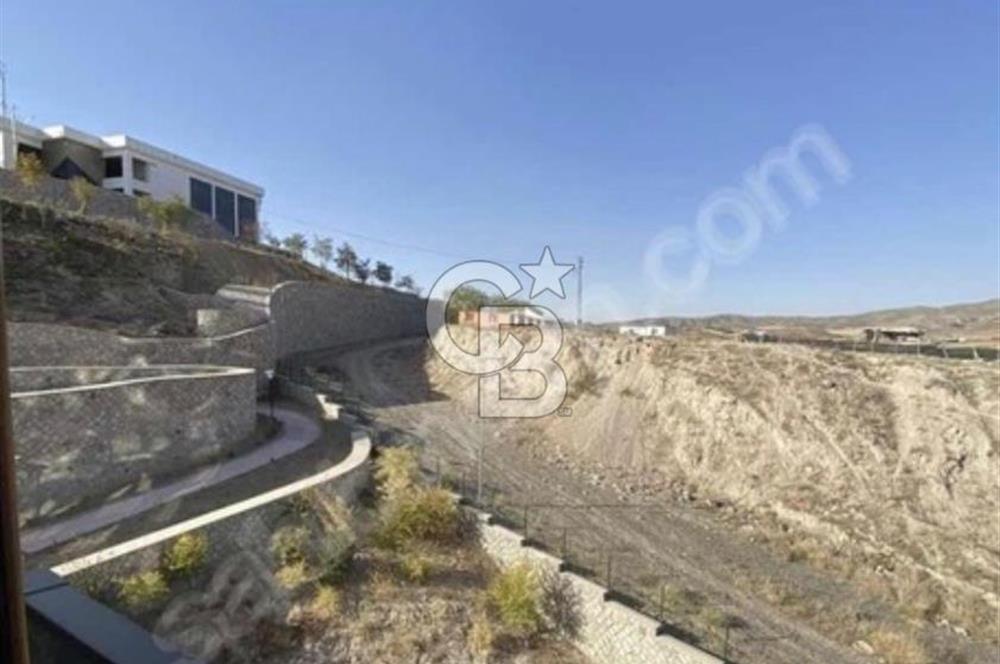 MEBUSKENT SİTESİNDE ARA KATTA YAPILI 2+1  SATILIK DAİRE