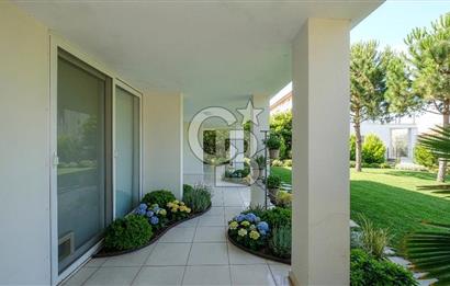 Urla Kalabak Çamlıbel Sitesinde 780 m² Arsa İçinde 3+1 Villa