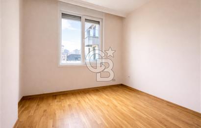 FENERBAHÇE,CEMİL TOPUZLU CADDESİ ÜZERİNDE 135 M2 3+1