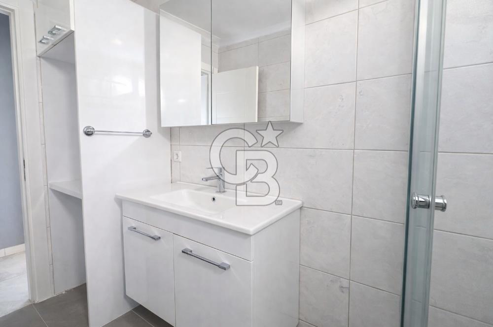 FENERBAHÇE,CEMİL TOPUZLU CADDESİ ÜZERİNDE 135 M2 3+1