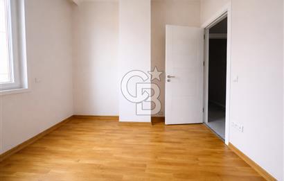 FENERBAHÇE,CEMİL TOPUZLU CADDESİ ÜZERİNDE 135 M2 3+1