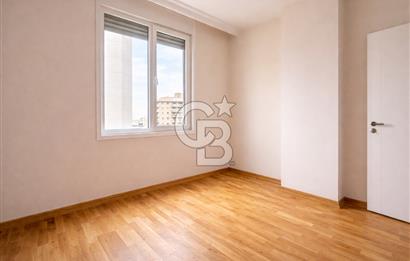 FENERBAHÇE,CEMİL TOPUZLU CADDESİ ÜZERİNDE 135 M2 3+1