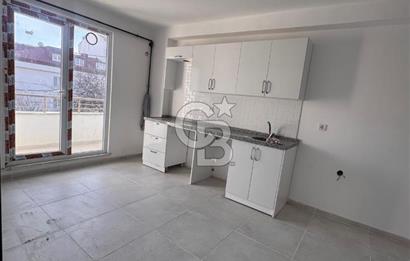 ARNAVUTKÖY MUSTAFA KEMAL PAŞA MAH. KİRALIK 270 m2 GİRİŞ DÜKKAN