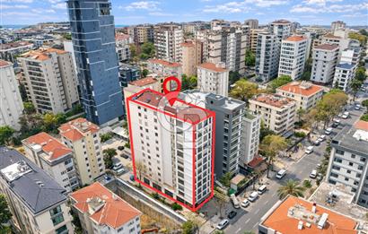 FENERBAHÇE,CEMİL TOPUZLU CADDESİ ÜZERİNDE 135 M2 3+1