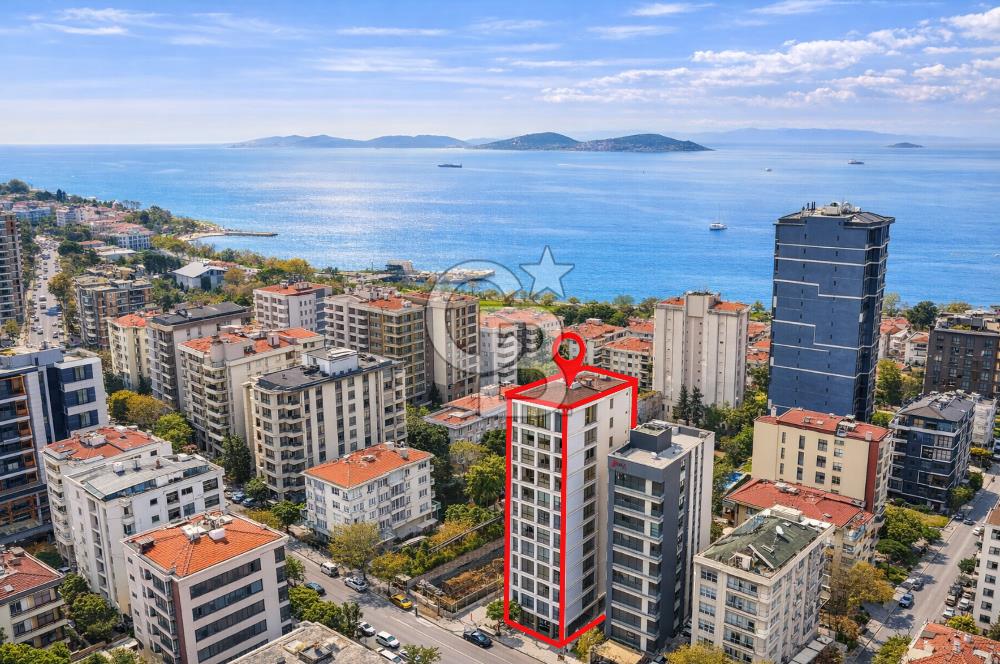 FENERBAHÇE,CEMİL TOPUZLU CADDESİ ÜZERİNDE 135 M2 3+1